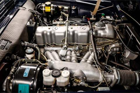 Mercedes-Benz W113 2.8 2dr Convertible 6-Speed Manual Petrol