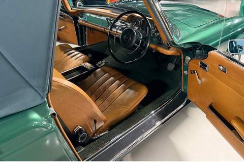 Mercedes-Benz Roadster W113 2.8 2dr Convertible Petrol