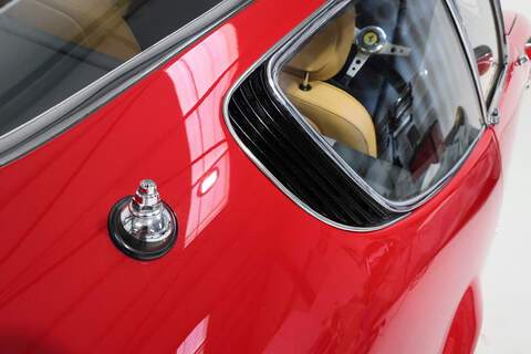 Ferrari 365GTB/4 Daytona 4.39 GT Coupe Manual Petrol