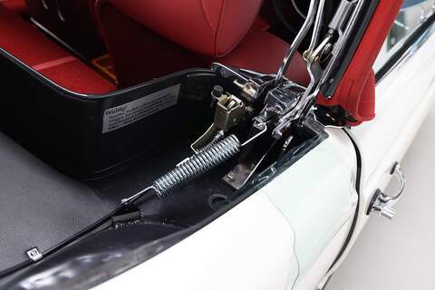 Mercedes-Benz 230SL W113 2.3 Roadster AUTOMATIC PETROL