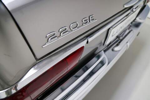 Mercedes-Benz 408D  Convertible 0.0  Petrol