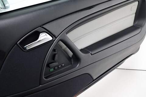 Mercedes-Benz 5.0 SL500 Convertible 2dr Petrol Automatic (340 g/km, 320 bhp)