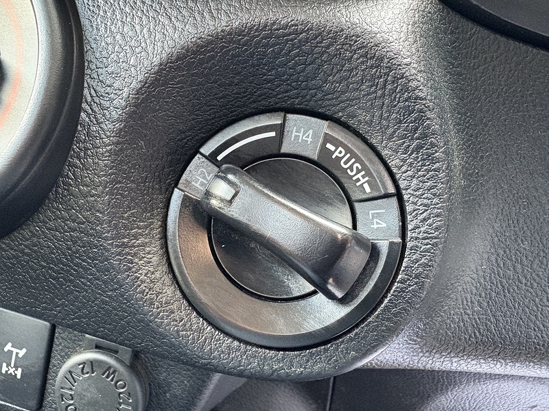 Toyota Active 4Wd D-4D Extra Cab 2.4 4dr Pick Up Manual Diesel