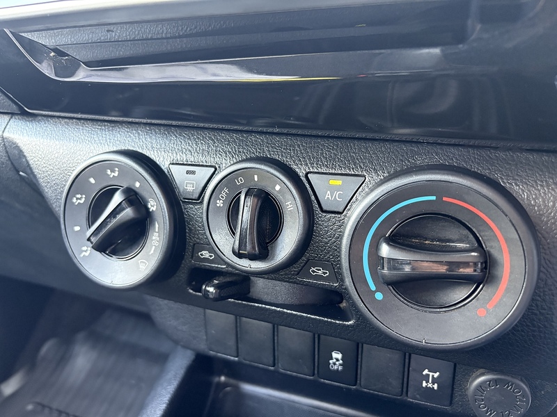 Toyota Active 4Wd D-4D Extra Cab 2.4 4dr Pick Up Manual Diesel