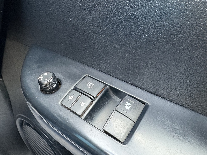 Toyota Active 4Wd D-4D Extra Cab 2.4 4dr Pick Up Manual Diesel