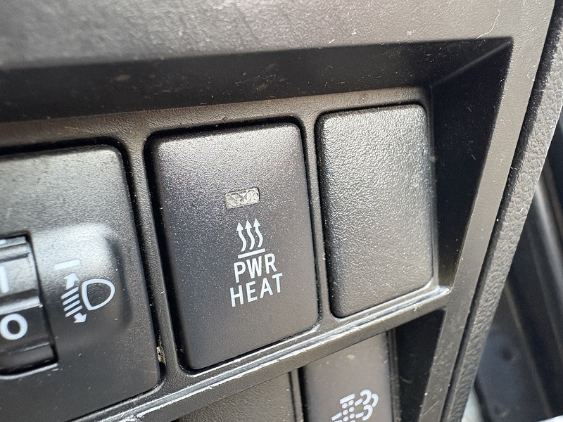 Toyota Active 4Wd D-4D Extra Cab 2.4 4dr Pick Up Manual Diesel