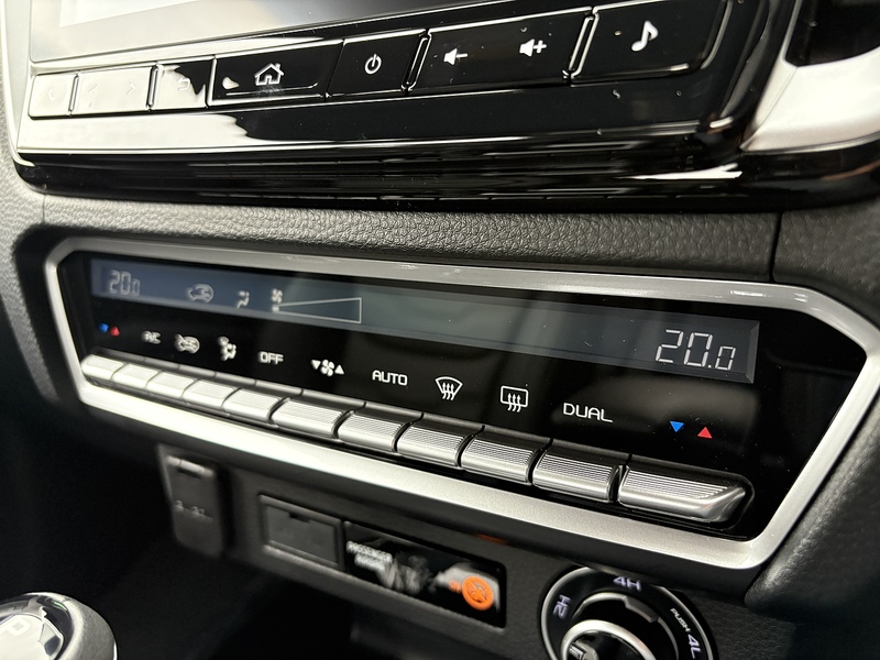 Isuzu 1.9 TD V-Cross 4dr Diesel Automatic 4WD Euro 6 (s/s) (164 ps)