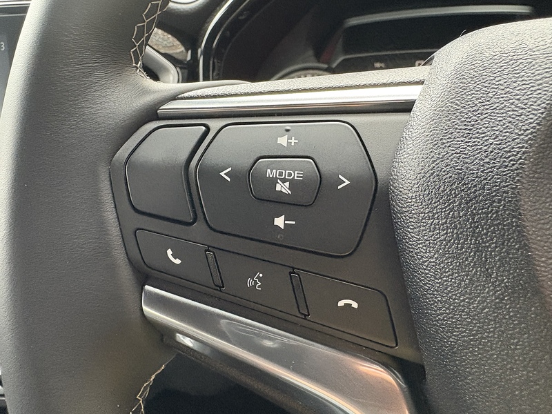 Isuzu 1.9 TD V-Cross 4dr Diesel Automatic 4WD Euro 6 (s/s) (164 ps)