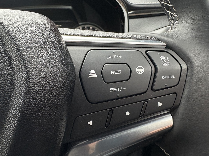 Isuzu 1.9 TD V-Cross 4dr Diesel Automatic 4WD Euro 6 (s/s) (164 ps)