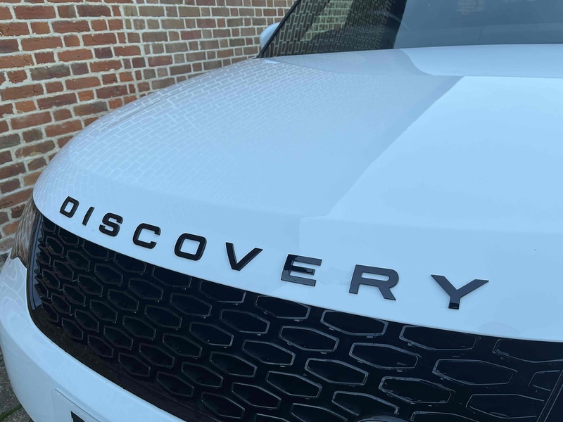 Land Rover 3.0 D300 MHEV HSE SUV 5dr Diesel Auto 4WD Euro 6 (s/s) (300 ps)