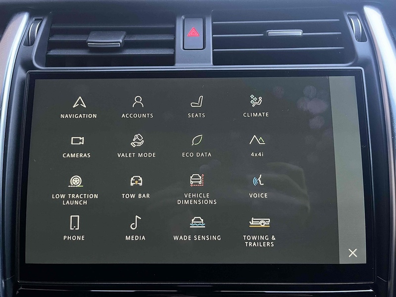 Land Rover 3.0 D300 MHEV HSE SUV 5dr Diesel Auto 4WD Euro 6 (s/s) (300 ps)