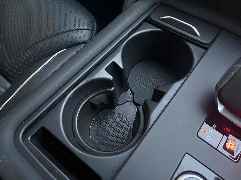 Land Rover 3.0 D300 MHEV HSE SUV 5dr Diesel Auto 4WD Euro 6 (s/s) (300 ps)