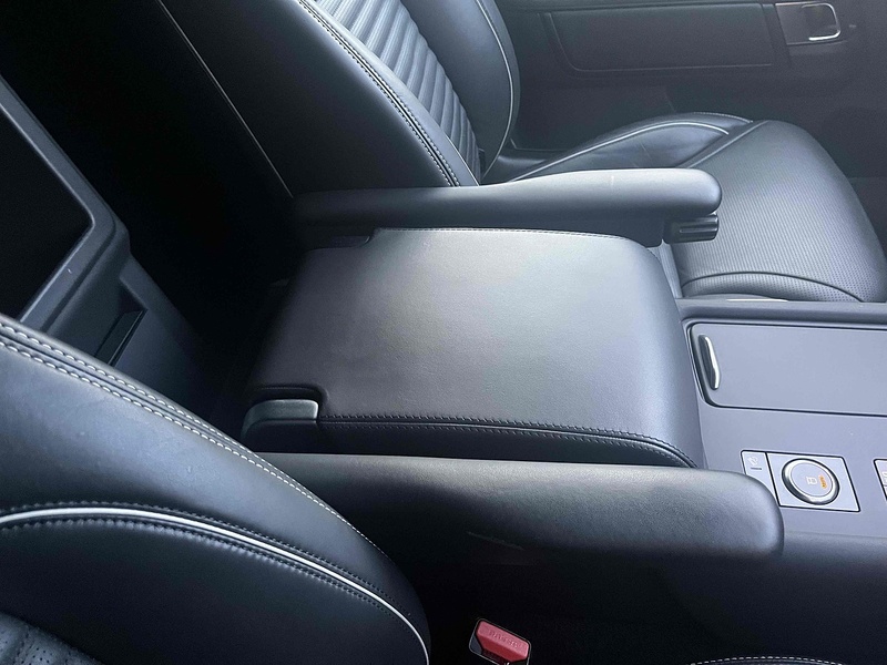 Land Rover 3.0 D300 MHEV HSE SUV 5dr Diesel Auto 4WD Euro 6 (s/s) (300 ps)