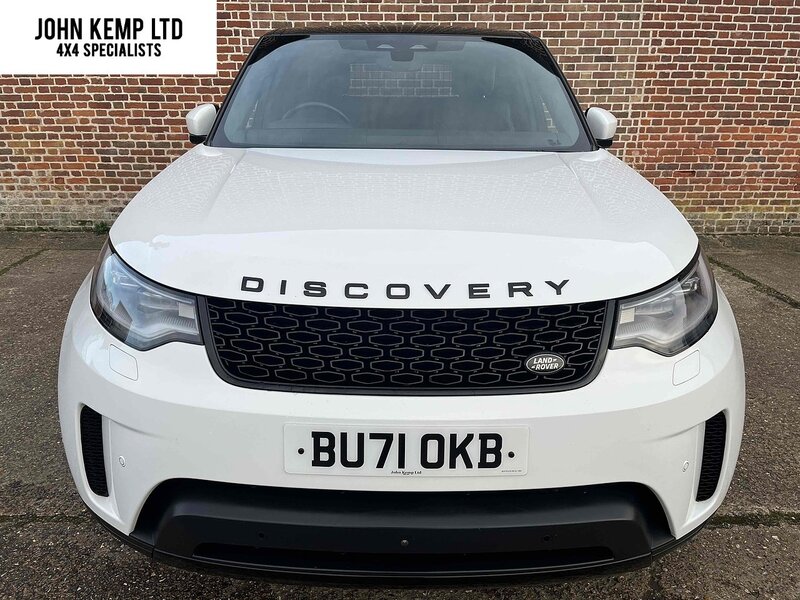 Land Rover 3.0 D300 MHEV HSE SUV 5dr Diesel Auto 4WD Euro 6 (s/s) (300 ps)