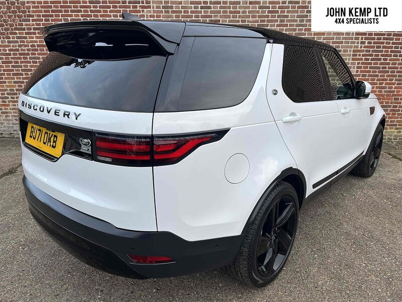 Land Rover 3.0 D300 MHEV HSE SUV 5dr Diesel Auto 4WD Euro 6 (s/s) (300 ps)