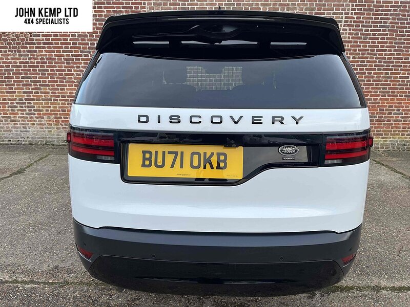 Land Rover 3.0 D300 MHEV HSE SUV 5dr Diesel Auto 4WD Euro 6 (s/s) (300 ps)