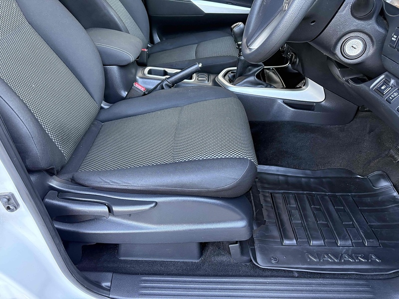 Nissan 2.3 dCi Acenta Pickup Double Cab 4dr Diesel Manual 4WD Euro 6 (s/s) (163 ps)