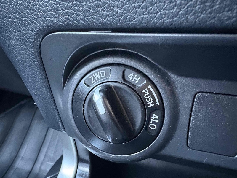 Nissan 2.3 dCi Acenta Pickup Double Cab 4dr Diesel Manual 4WD Euro 6 (s/s) (163 ps)