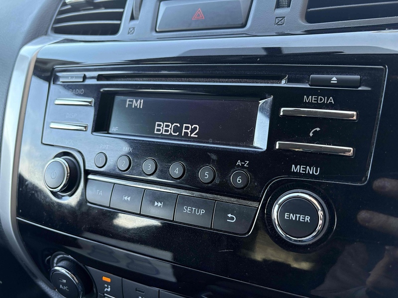 Nissan 2.3 dCi Acenta Pickup Double Cab 4dr Diesel Manual 4WD Euro 6 (s/s) (163 ps)