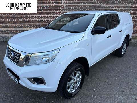 2.3 dCi Acenta Pickup Double Cab 4dr Diesel Manual 4WD Euro 6 (s/s) (163 ps)