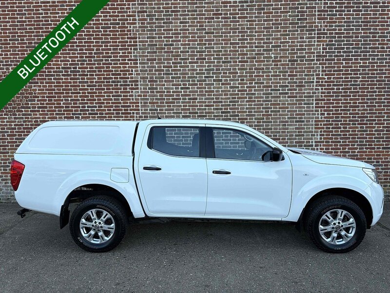 Nissan 2.3 dCi Acenta Pickup Double Cab 4dr Diesel Manual 4WD Euro 6 (s/s) (163 ps)