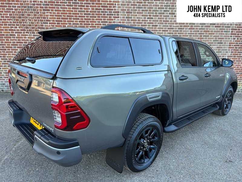 Toyota Invincible X MHEV 4WD Auto 2.8 4dr Pickup Automatic Diesel