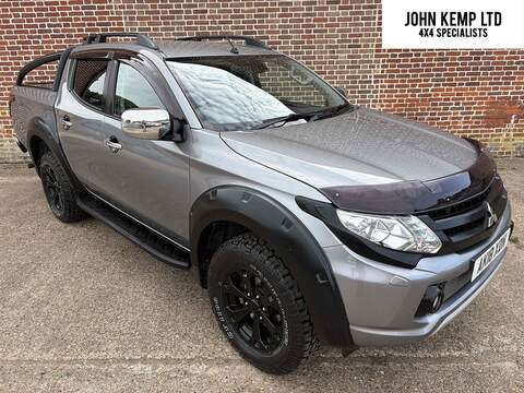 2.4 DI-D DC Barbarian Pickup Double Cab 4dr Diesel Auto 4WD Euro 6 (178 ps)