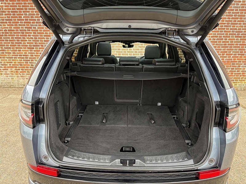 Land Rover 2.0 D180 MHEV R-Dynamic SE SUV 5dr Diesel Auto 4WD Euro 6 (s/s) (180 ps)