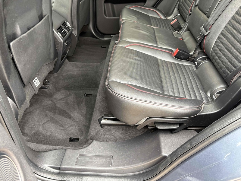 Land Rover 2.0 D180 MHEV R-Dynamic SE SUV 5dr Diesel Auto 4WD Euro 6 (s/s) (180 ps)