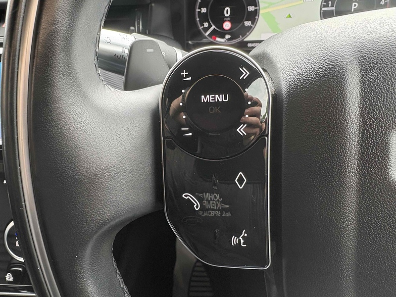 Land Rover 2.0 D180 MHEV R-Dynamic SE SUV 5dr Diesel Auto 4WD Euro 6 (s/s) (180 ps)