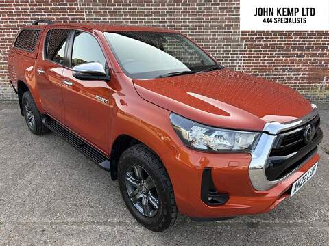 2.4 D-4D Icon Pickup Double Cab 4dr Diesel Auto 4WD Euro 6 (s/s) (150 ps)