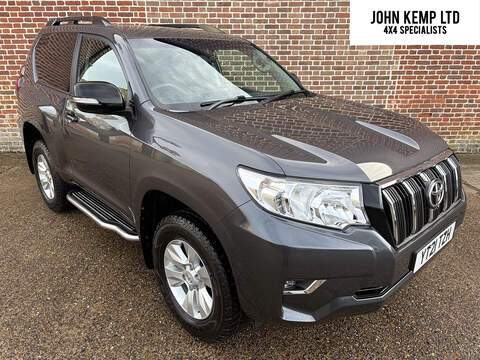 2.8D Utility Panel Van 3dr Diesel Manual 4WD SWB Euro 6 (s/s) (204 ps)