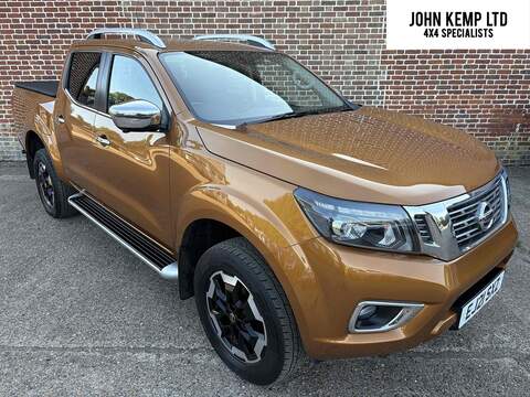 2.3 dCi Tekna Pickup Double Cab 4dr Diesel Manual 4WD Euro 6 (s/s) (190 ps)