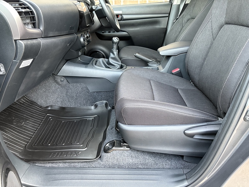 Toyota Active 4Wd D-4D Dcb 2.8 4dr Pick Up Manual Diesel