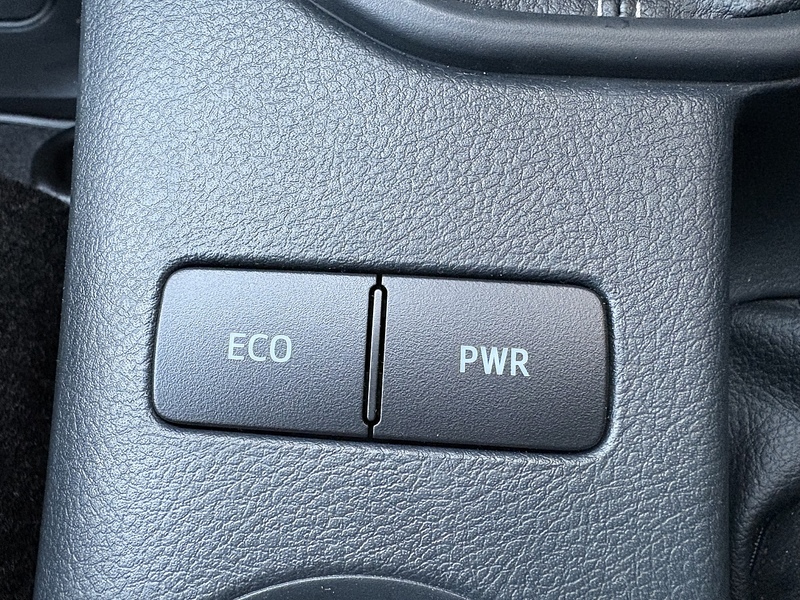 Toyota Active 4Wd D-4D Dcb 2.8 4dr Pick Up Manual Diesel