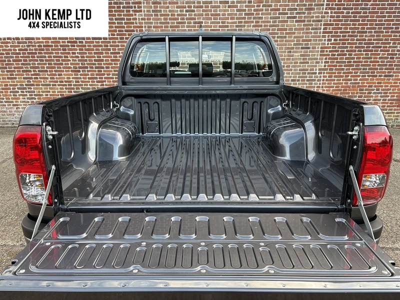 Toyota Active 4Wd D-4D Dcb 2.8 4dr Pick Up Manual Diesel