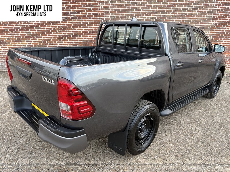 Toyota Active 4Wd D-4D Dcb 2.8 4dr Pick Up Manual Diesel