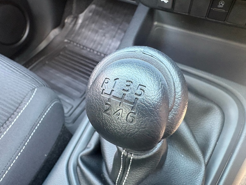 Toyota Active 4Wd D-4D Extra Cab 2.8 4dr Pick Up Manual Diesel