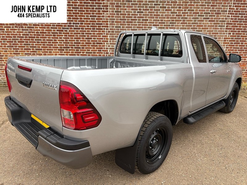 Toyota Active 4Wd D-4D Extra Cab 2.8 4dr Pick Up Manual Diesel