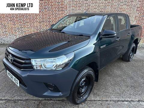 2.4 D-4D Active Pickup Double Cab 4dr Diesel Manual 4WD Euro 6 (3.5t) (150 ps)