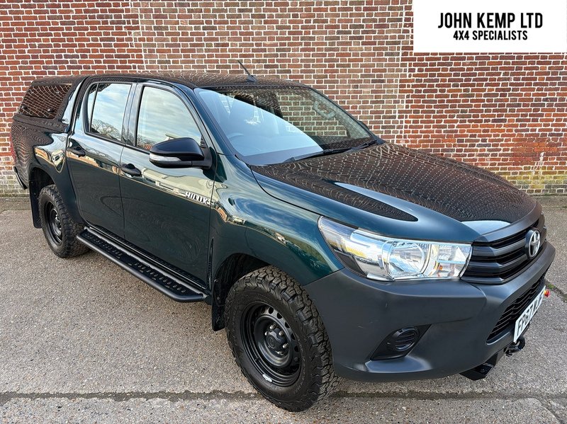 Toyota 2.4 D-4D Active Pickup Double Cab 4dr Diesel Manual 4WD Euro 6 (3.5t) (150 ps)