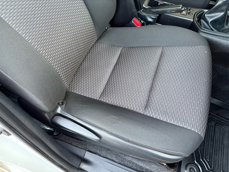 Toyota 2.4 D-4D Active Pickup Double Cab 4dr Diesel Manual 4WD Euro 6 (s/s) (150 ps)