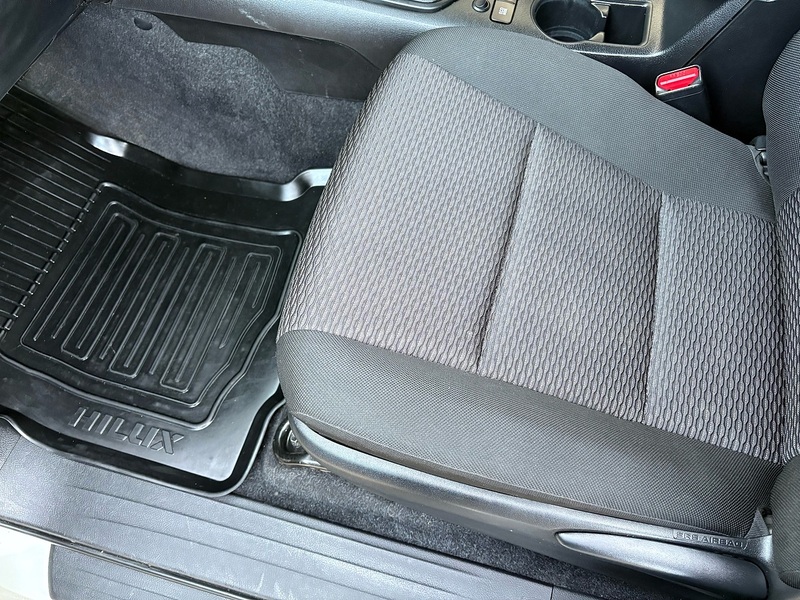 Toyota 2.4 D-4D Active Pickup Double Cab 4dr Diesel Manual 4WD Euro 6 (s/s) (150 ps)