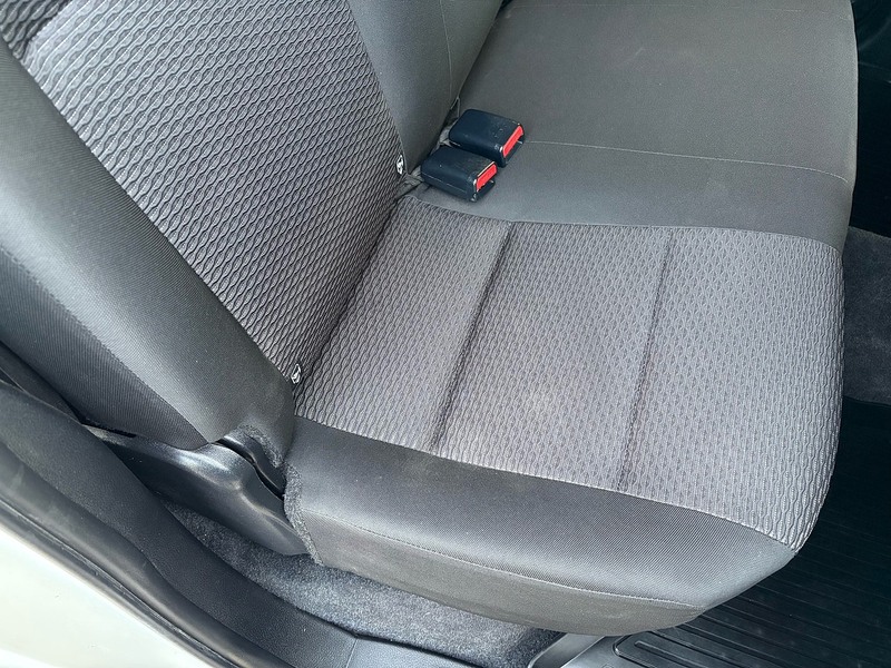 Toyota 2.4 D-4D Active Pickup Double Cab 4dr Diesel Manual 4WD Euro 6 (s/s) (150 ps)