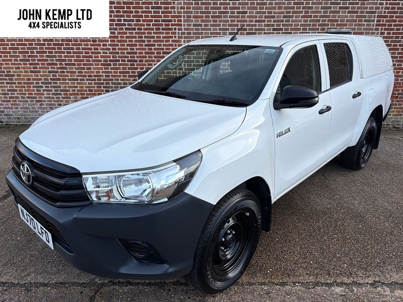 Toyota 2.4 D-4D Active Pickup Double Cab 4dr Diesel Manual 4WD Euro 6 (s/s) (150 ps)