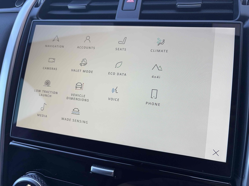 Land Rover 3.0 D300 MHEV SE SUV 5dr Diesel Auto 4WD Euro 6 (s/s) (300 ps)