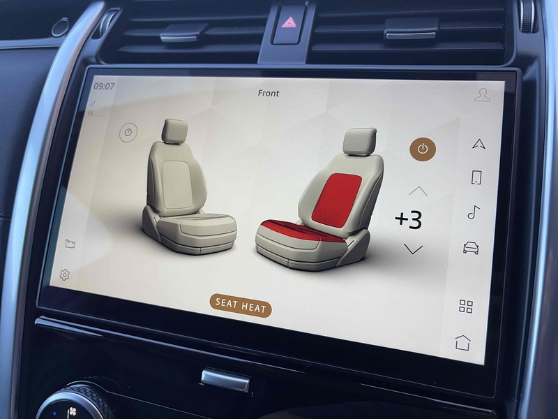 Land Rover 3.0 D300 MHEV SE SUV 5dr Diesel Auto 4WD Euro 6 (s/s) (300 ps)