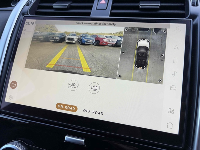 Land Rover 3.0 D300 MHEV SE SUV 5dr Diesel Auto 4WD Euro 6 (s/s) (300 ps)