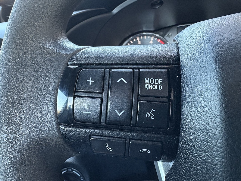 Toyota 2.4 D-4D Active Pickup 2dr Diesel Manual 4WD Euro 6 (150 ps)