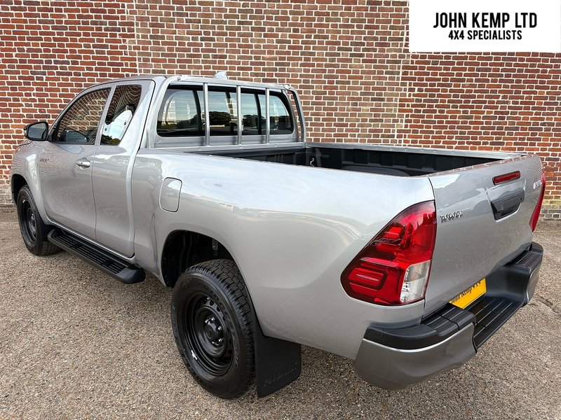 Toyota Active 4Wd D-4D Extra Cab 2.8 4dr Pick Up Manual Diesel